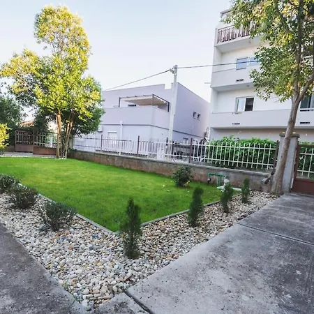 公寓 Comfort House With Big Terrace *